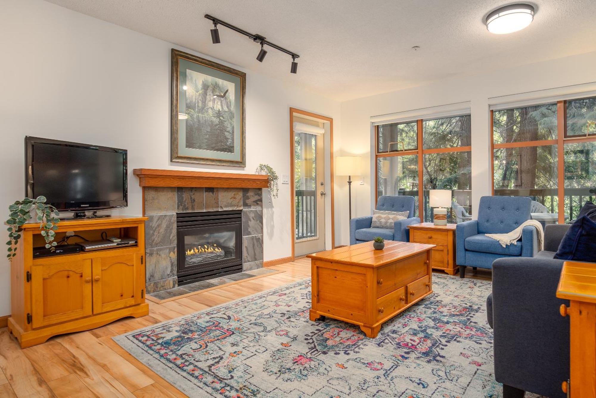 Steps From The Village With Pool And Hot Tub By Harmony Whistler